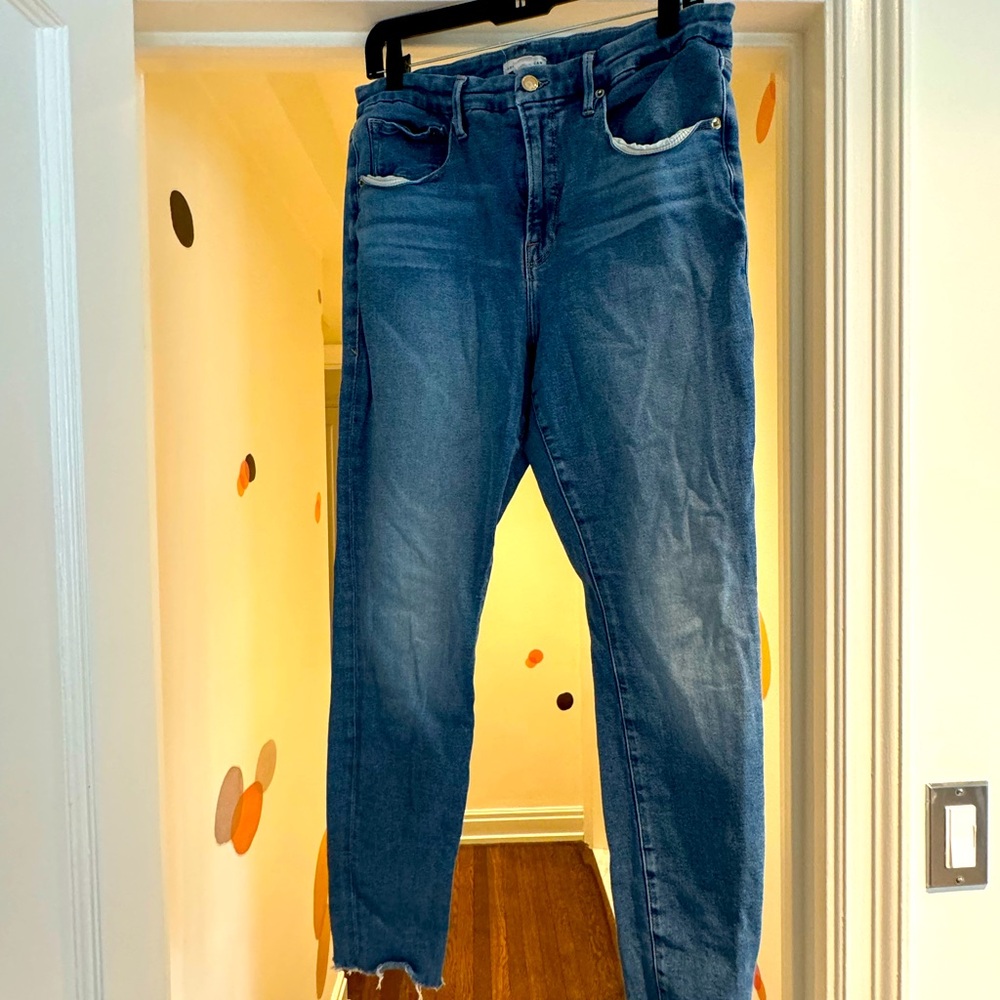 Good American Skinny Jeans in Medium Blue Wash